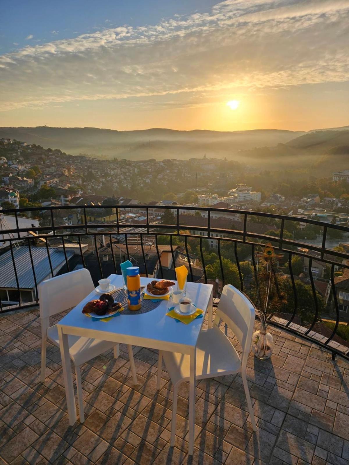 Top Sky View - Studio Panorama Veliko Tărnovo Exteriör bild
